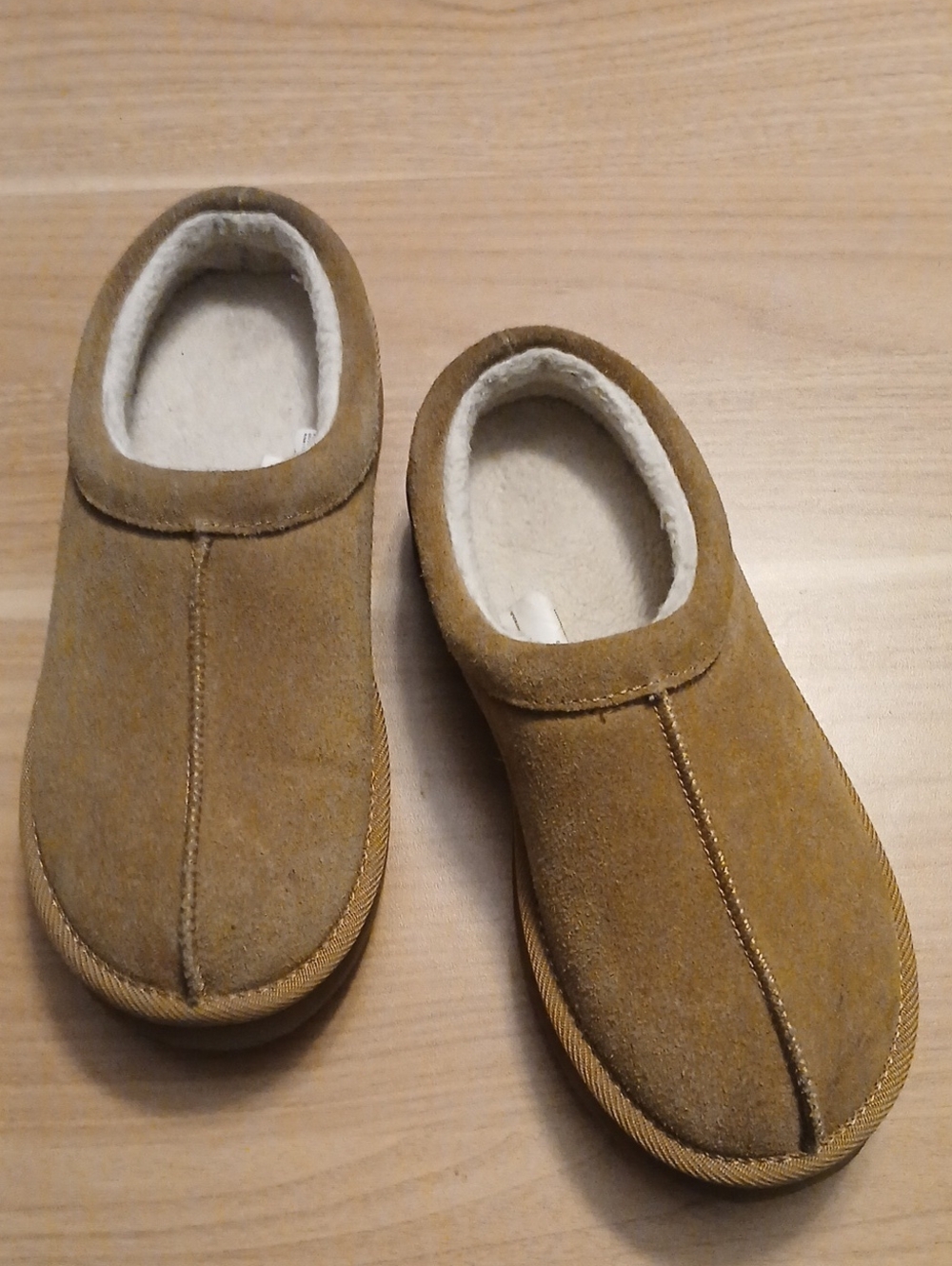 Target Women's Tan Suede Leather Slip-On Fleece Slippers in Size 6